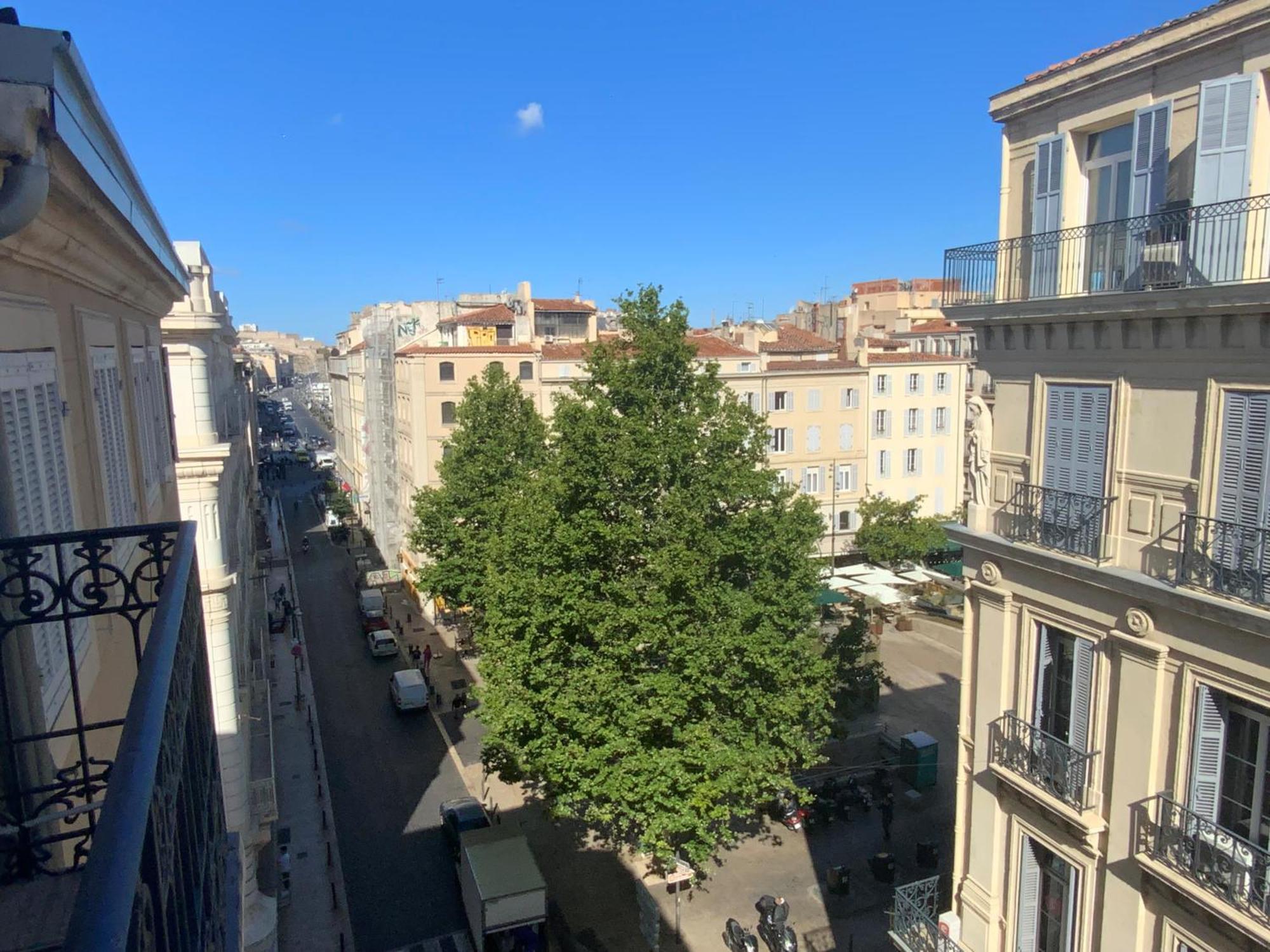 Vieux Port Maritime De 72m² Et Balcon Apartment